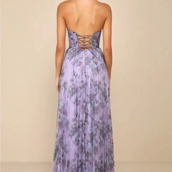 Lulu's Lavender Floral Strapless Pleated Gown - Picture 4 of 6